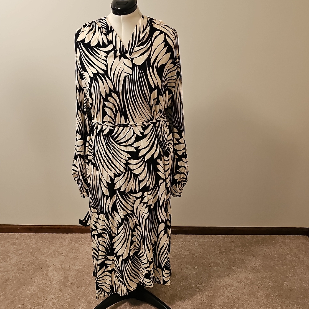Black and White Floral Dress